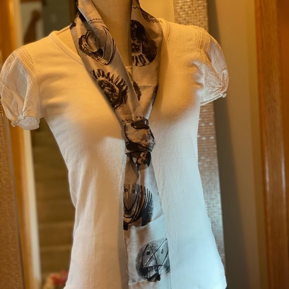 Burberry Silk Scarf/Tie GORGEOUS! Versatile! - Picture 6 of 11